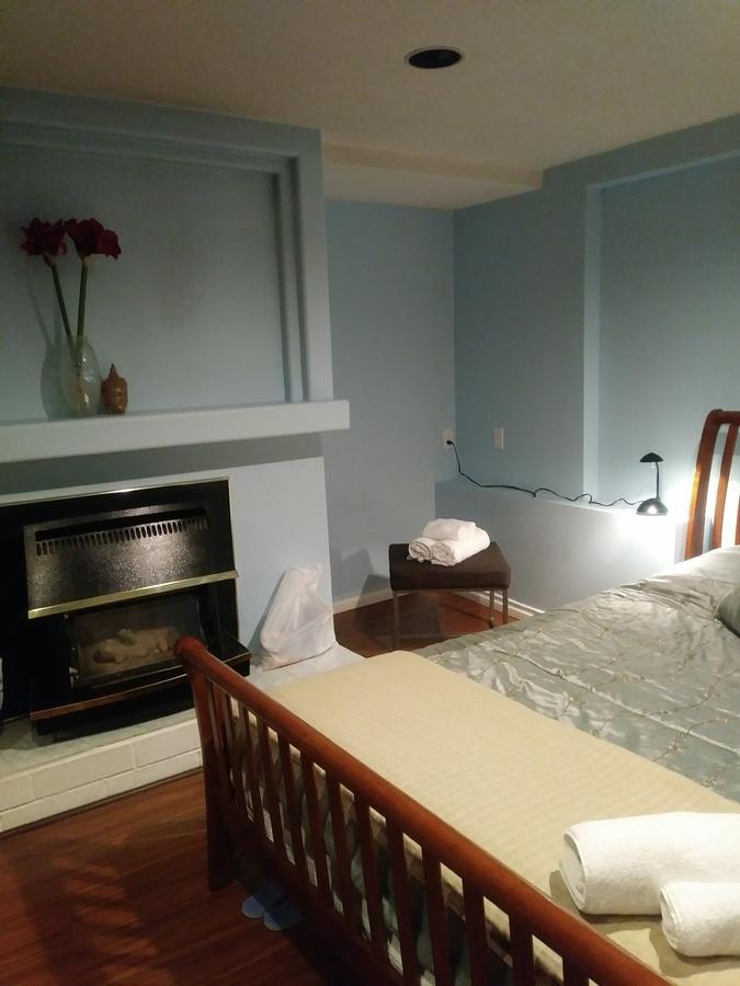 Burris Guest House Burnaby Exterior foto